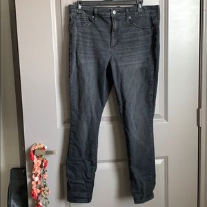 Black High Rise Jeggings